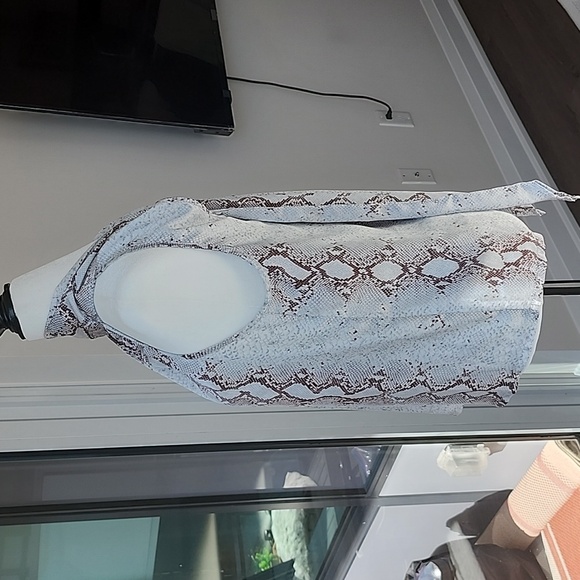 Bishop + Young Sleeveless Top Size S - Picture 4 of 9